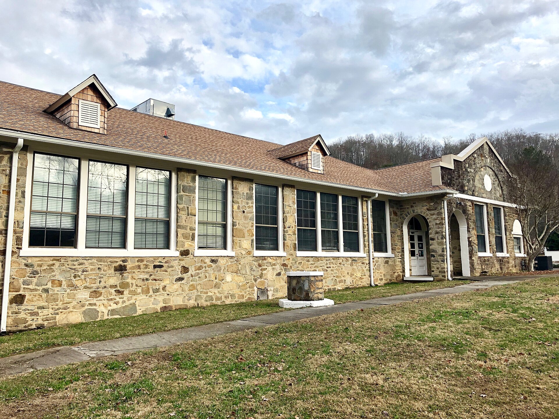 The stone Old Stecoah Union School building